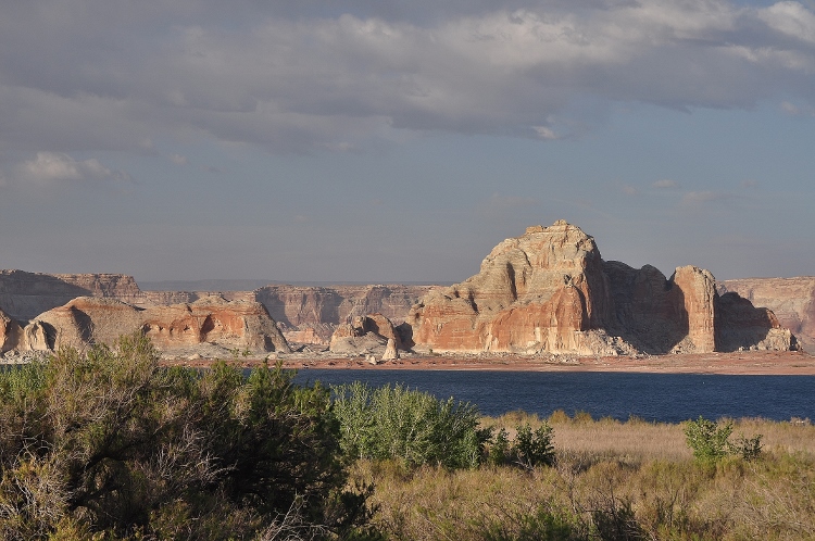 Lake Powell shoreline